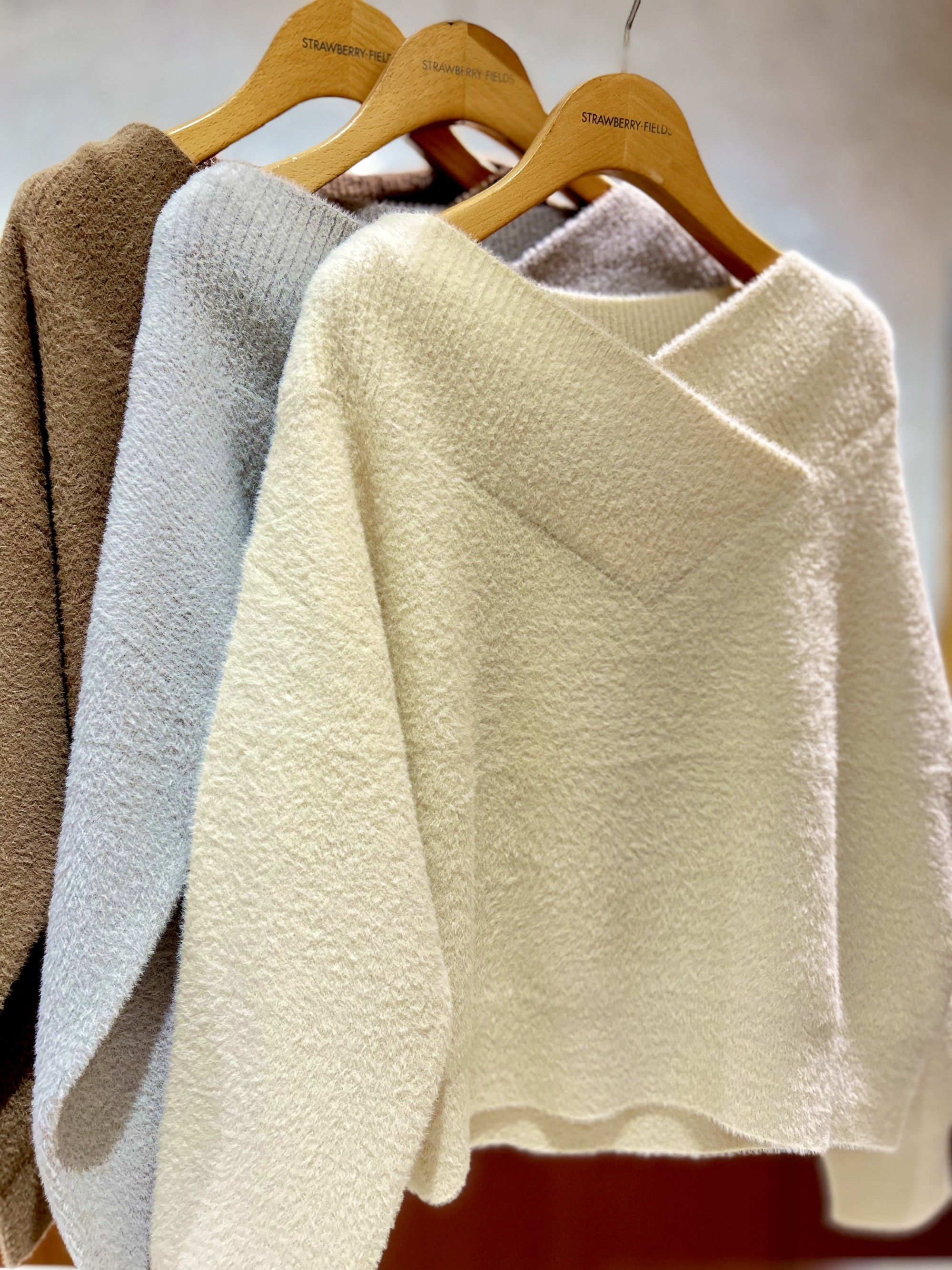 おすすめシャギーニットコーデ