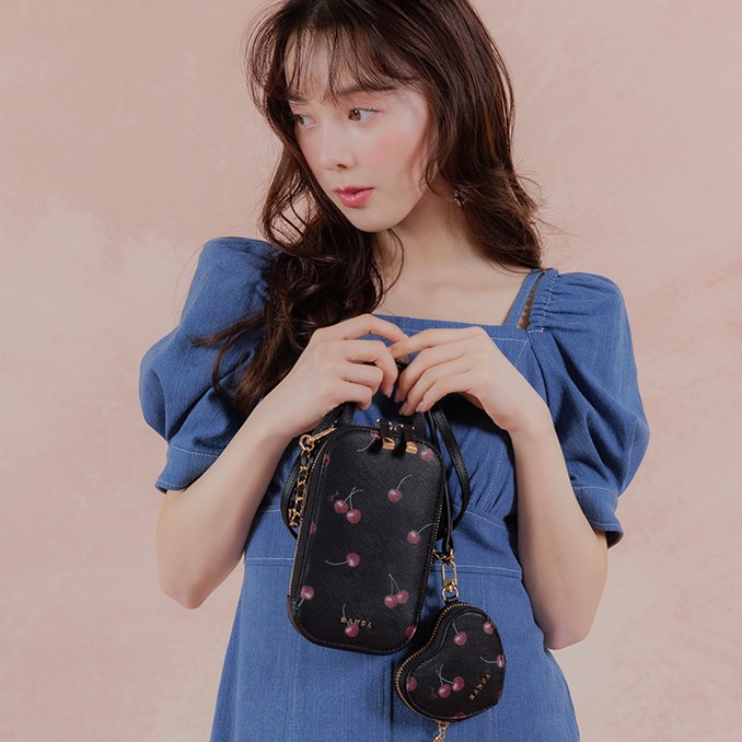 【RANDA（ランダ）】可憐さの中に大人の余裕を感じさせる “Cherry Strawberry Collection” 〈3月19日（木）発売予定〉