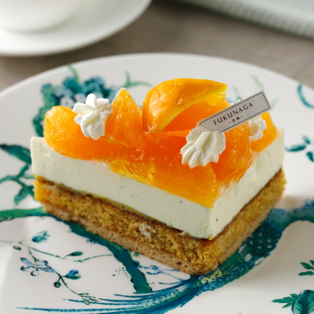 【新作ケーキのご案内】