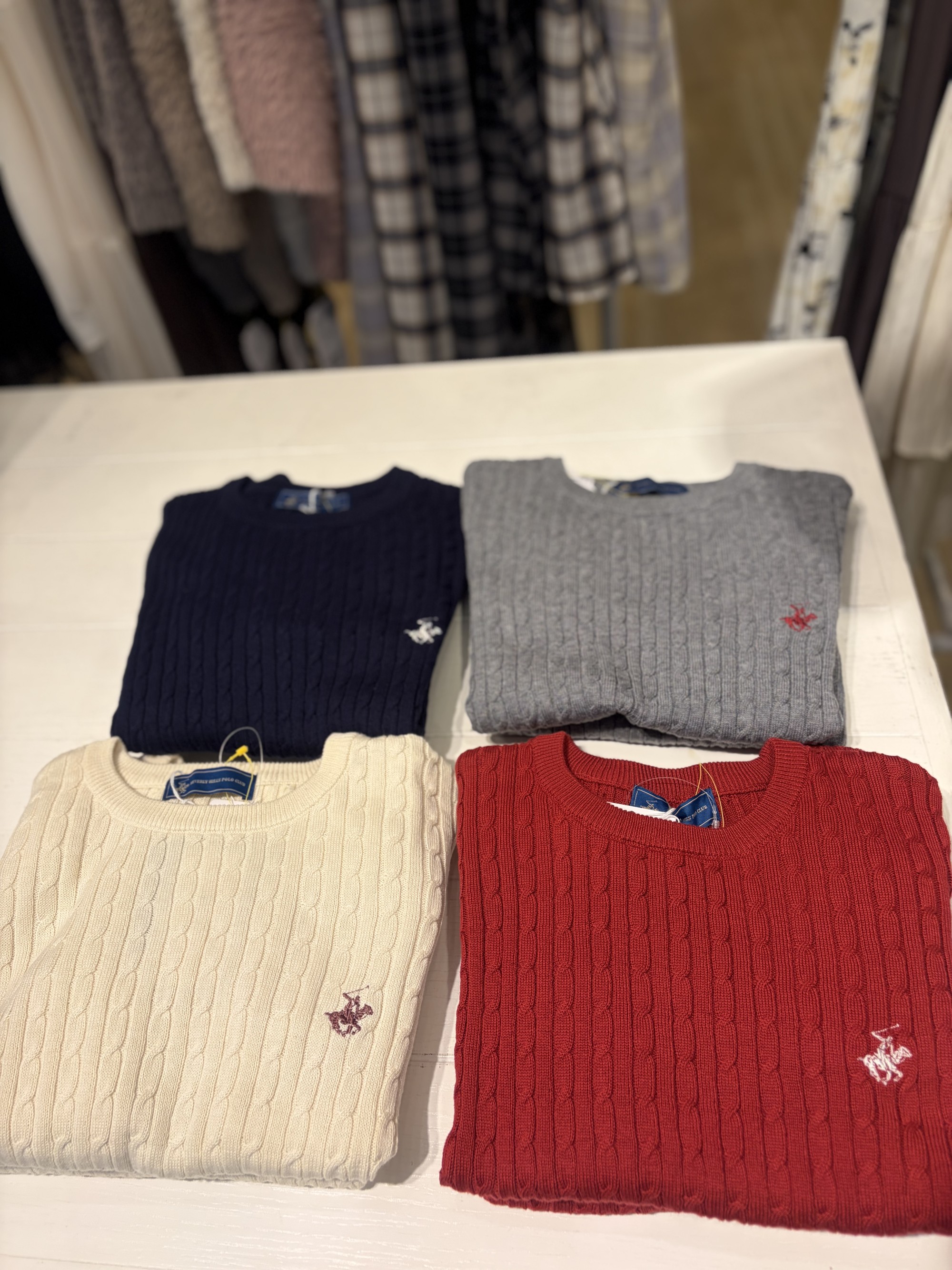 【アイコン刺繍が映える◎】ミニケーブルニット