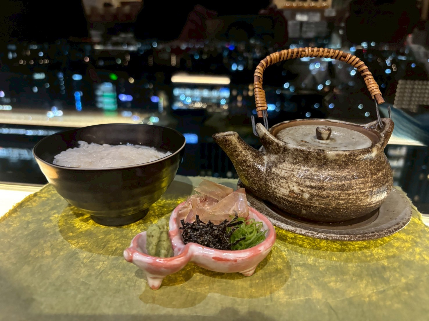 お出汁で〆る！西京漬けのお茶漬け