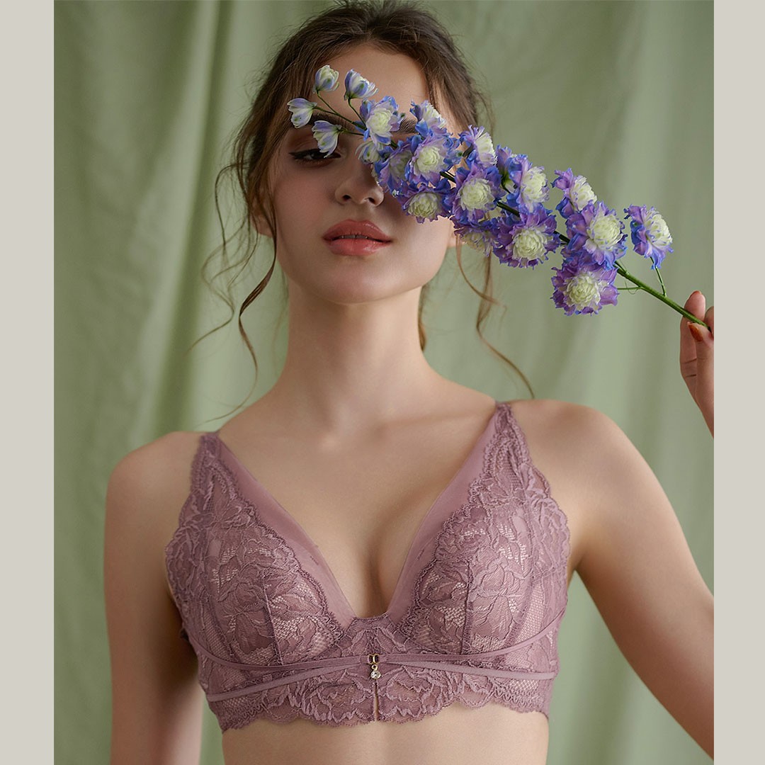 PEACH JOHN大人気ノンワイヤーブラよりSALON by PEACH JOHNの新作発売♡