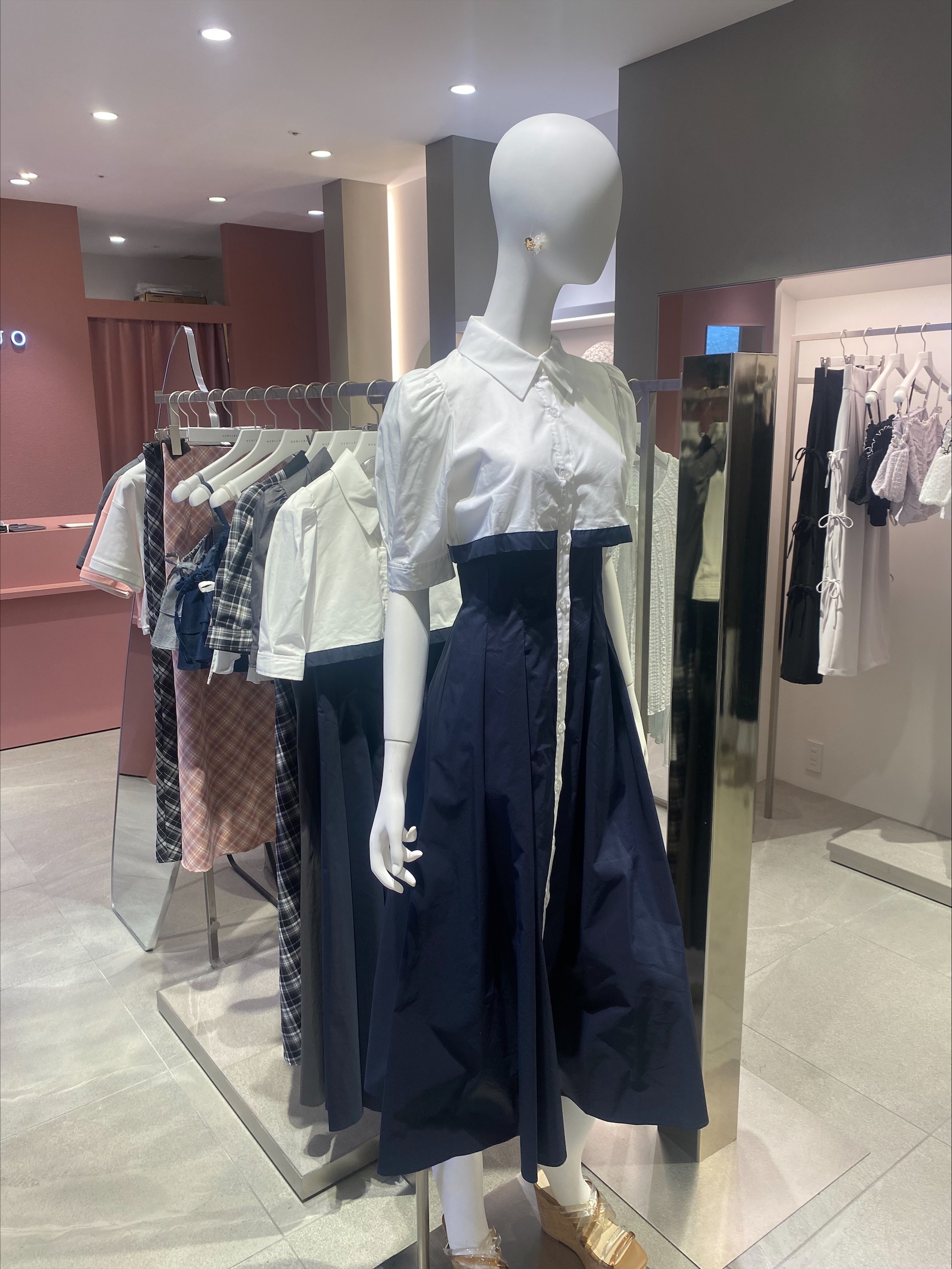 美シルエットワンピース☆