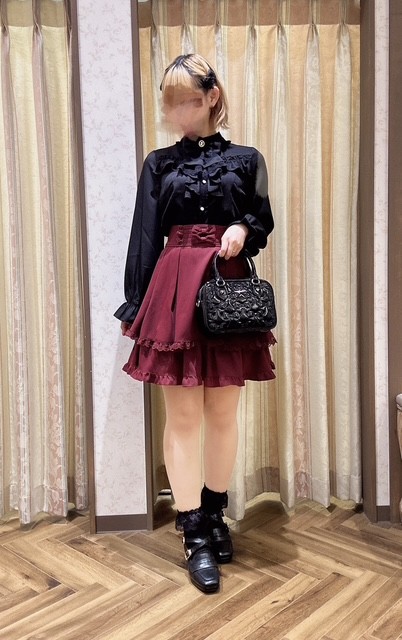 赤×黒好き必見♥カワイイもお嬢様感も◎お出かけコーデ