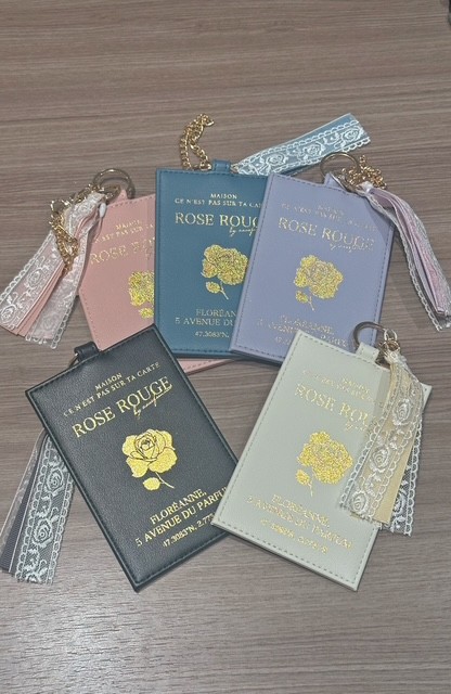 〘推し活にもおすすめ〙パスケース