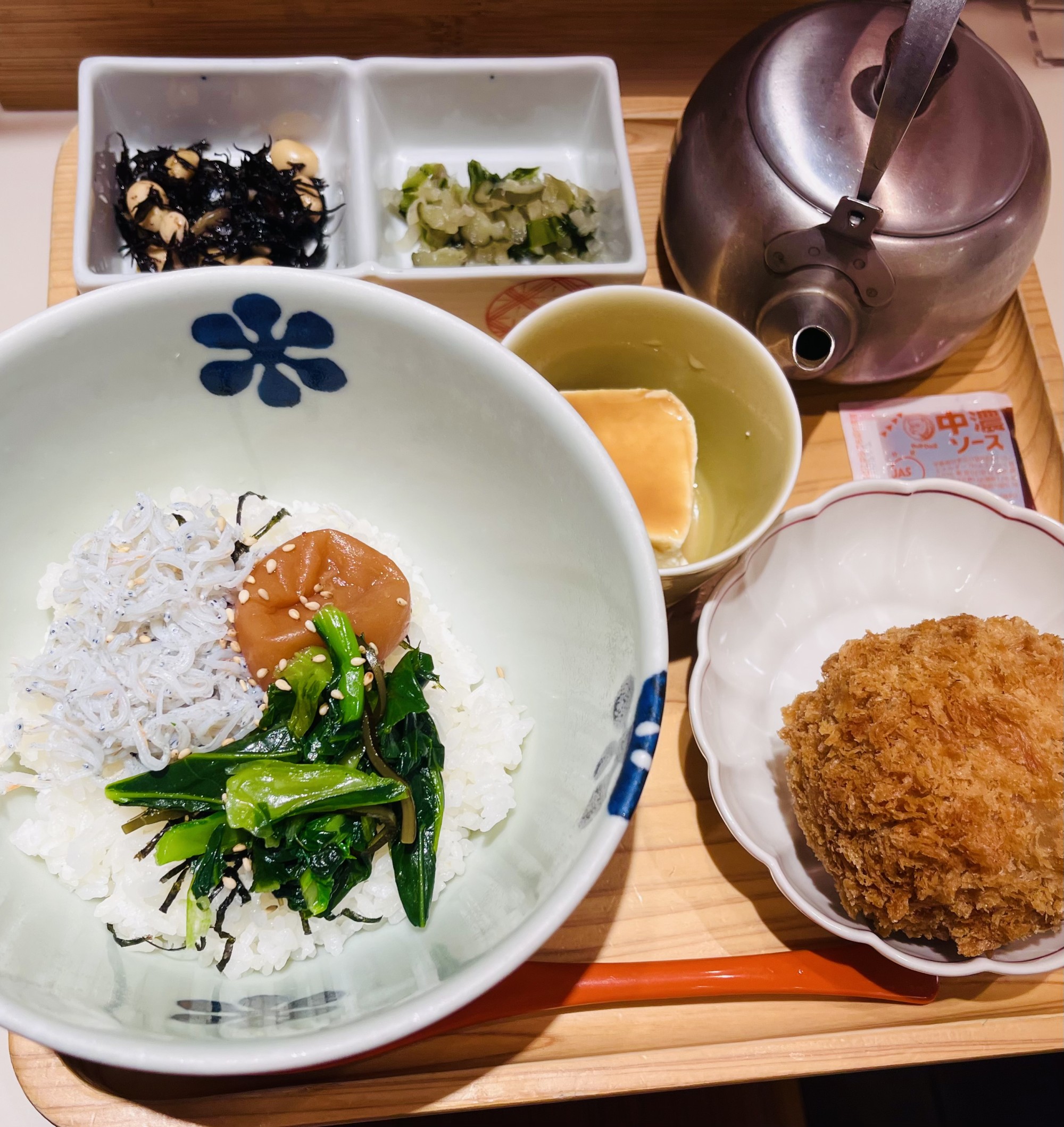 しらすと南高梅お茶漬け