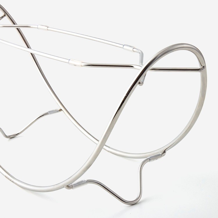 おうちパーティーが華やぐ!スリムで使いやすいパーティースタンド