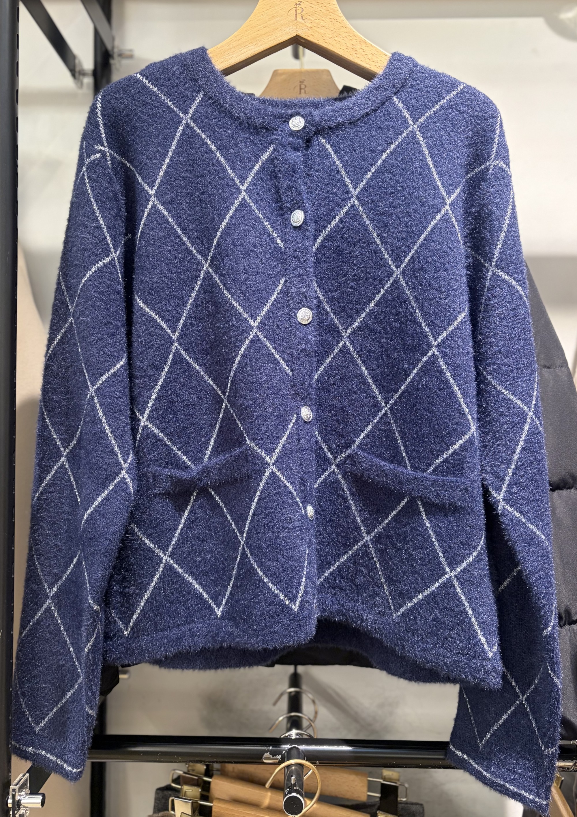 【きらめきとふんわり感】フェザーカーディガン