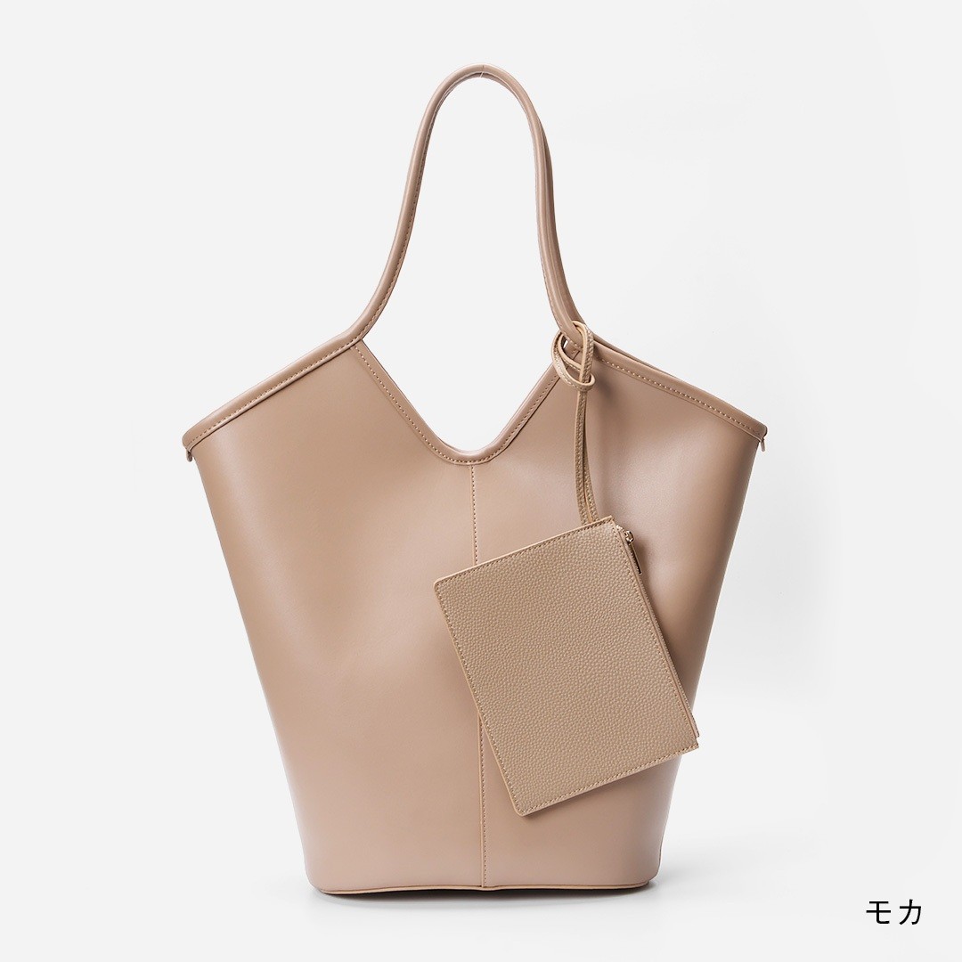 ✨スッキリ見えて、しっかり入る。A4サイズ対応の軽量トート✨