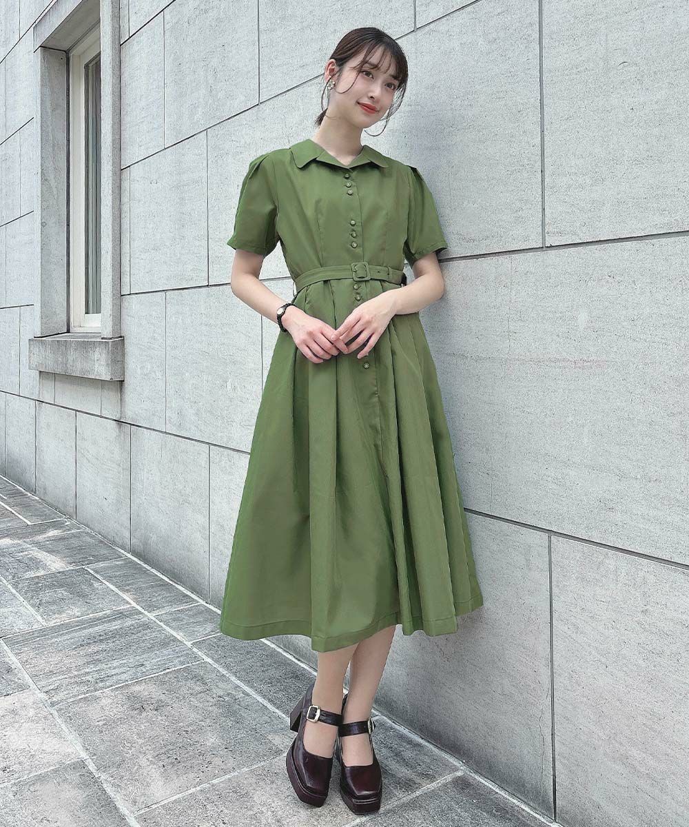 クラシカルなシルエットが魅力のシャツワンピース👗