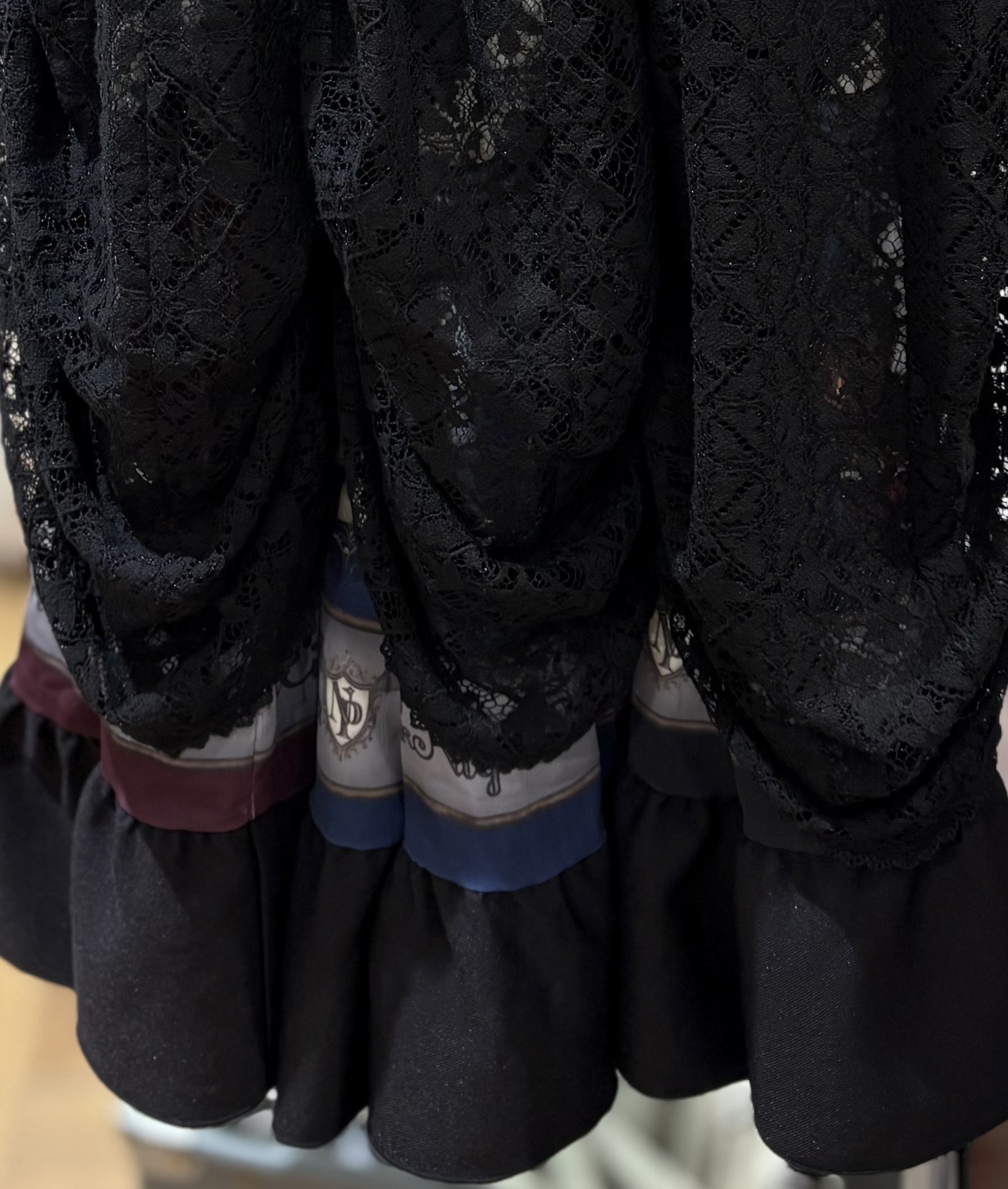 《ゴシックコーデにおすすめ》スカート