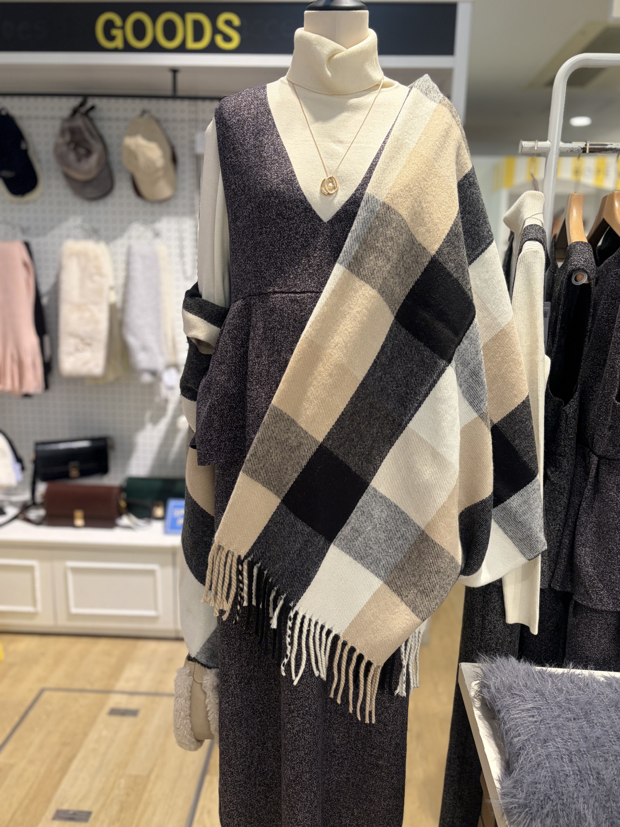 【たっぷり巻ける、上品にもカジュアルにも◎】ストール