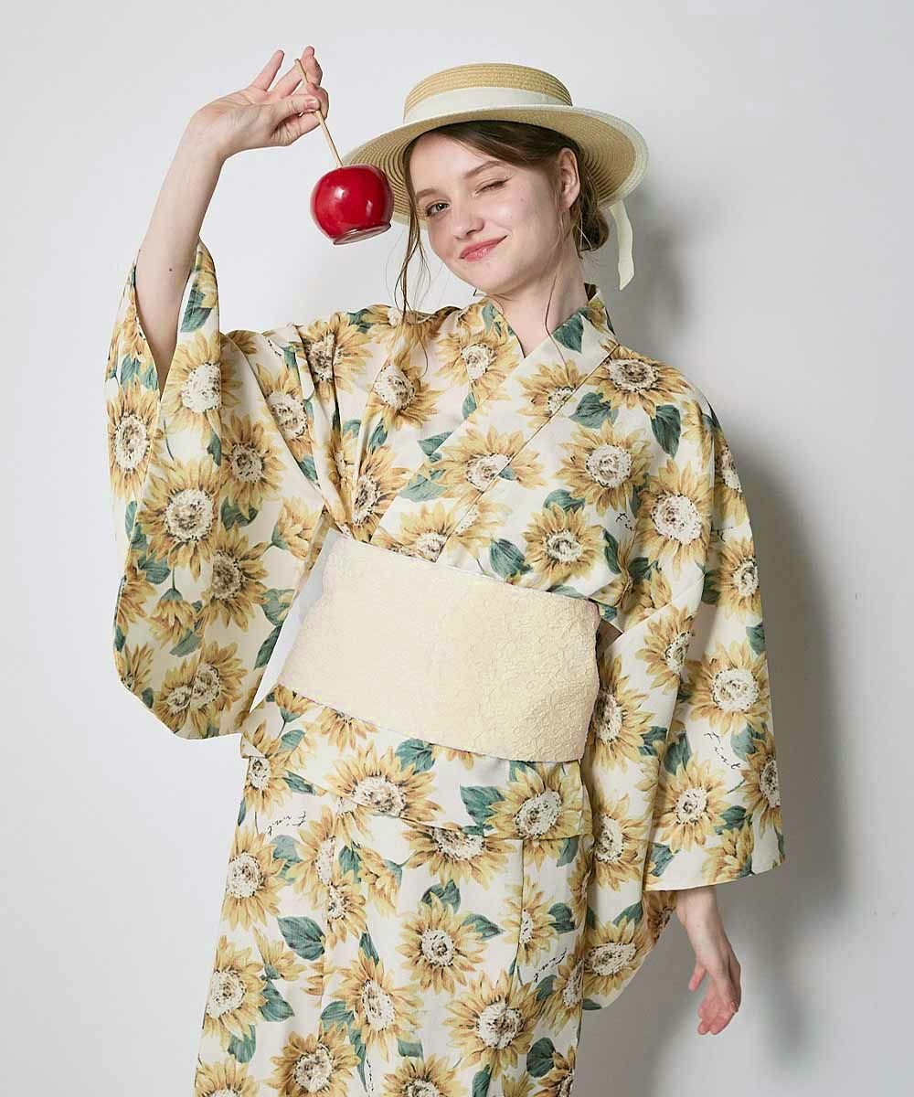 ヒマワリのオリジナル柄が目を惹く浴衣セット🌻