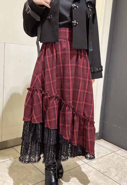 〘華やかなアシメデザイン〙アシメフリルスカート