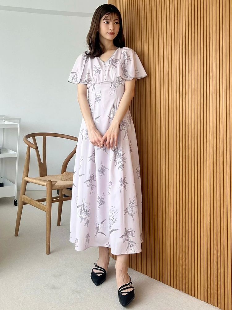 大人可愛い花柄ワンピース