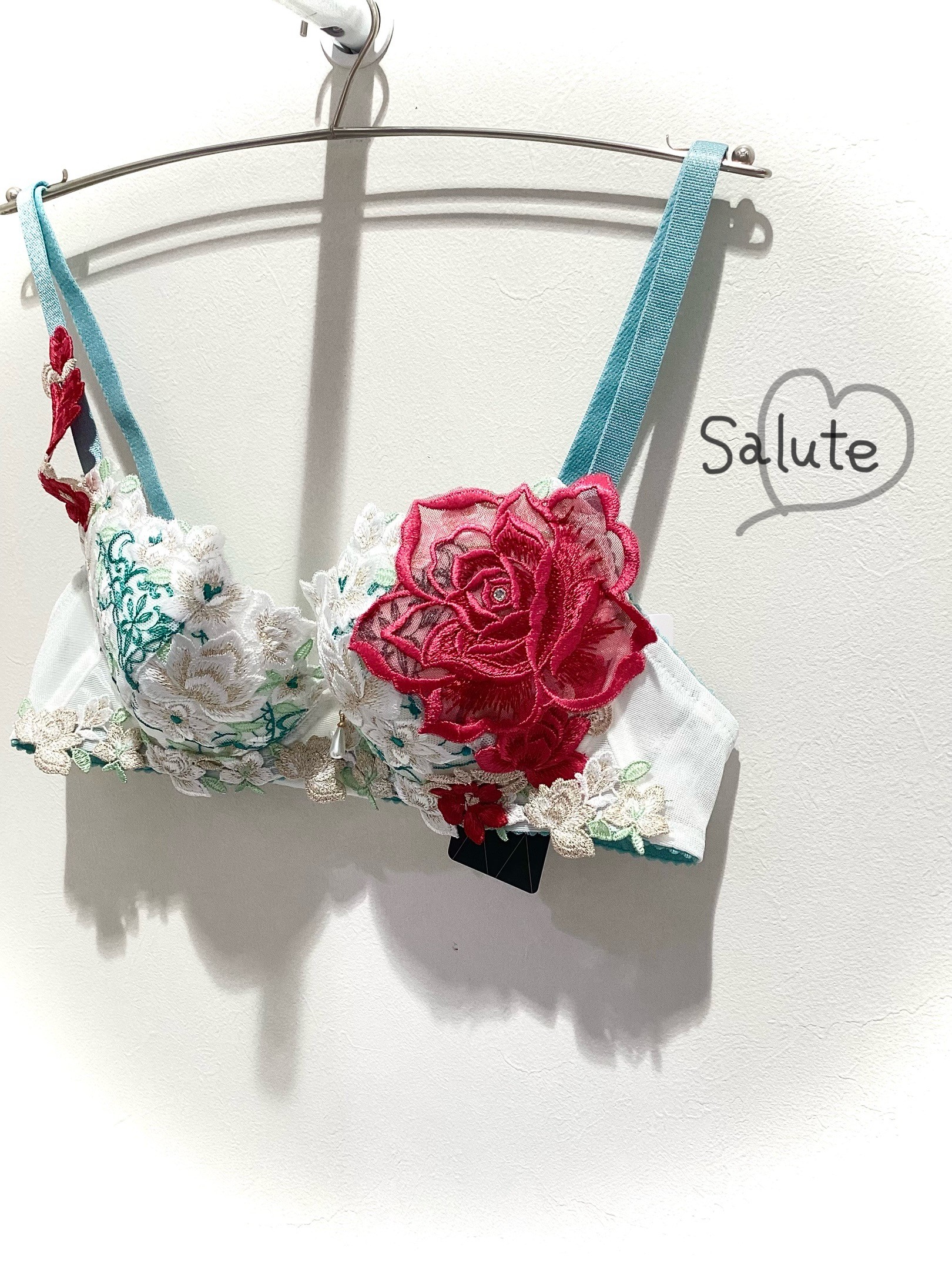 新作🖤Salute