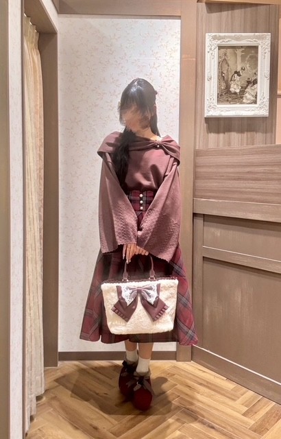 大人かわいいブラウンコーデ