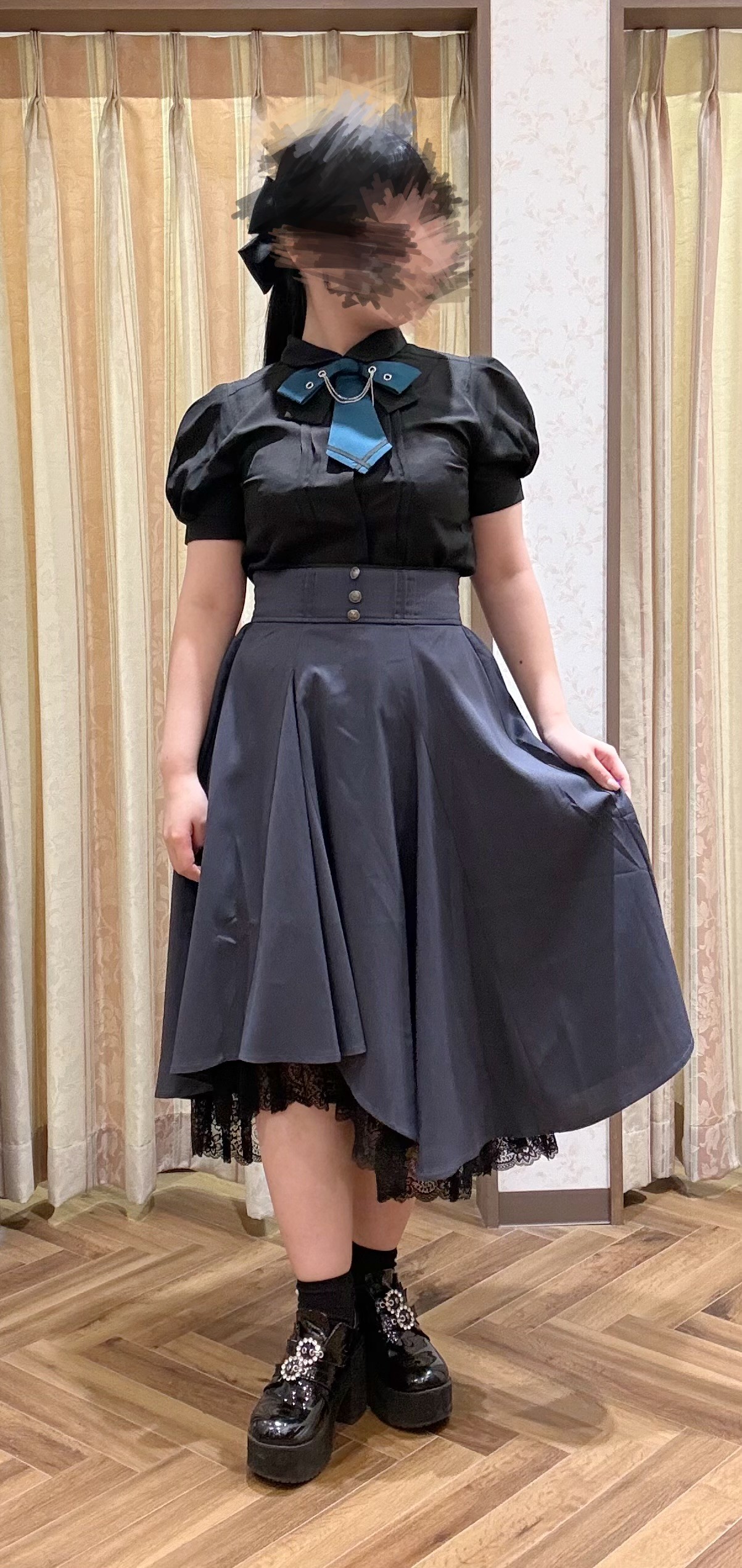 すっきりシルエットが叶う！クラシカルコーデ