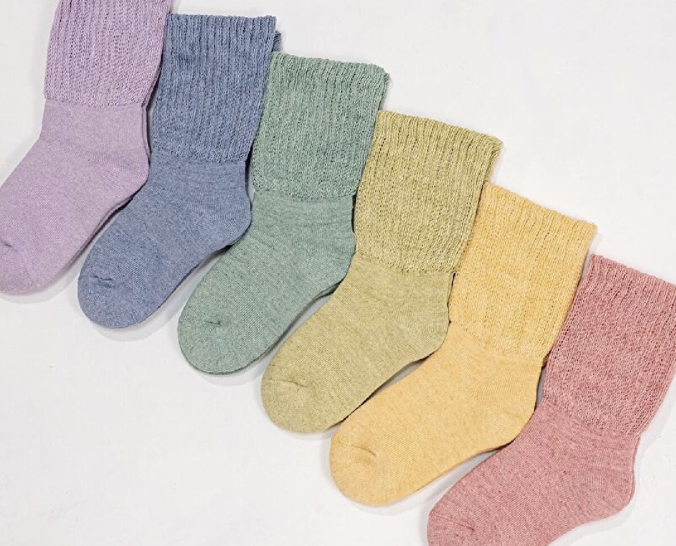 パステルカラーにときめく！『コットンゆるふわパイルソックス』