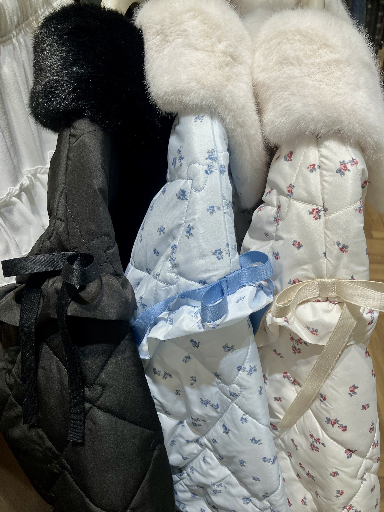 〘ガーリーコーデの仕上げに〙ハートキルティングのアウター