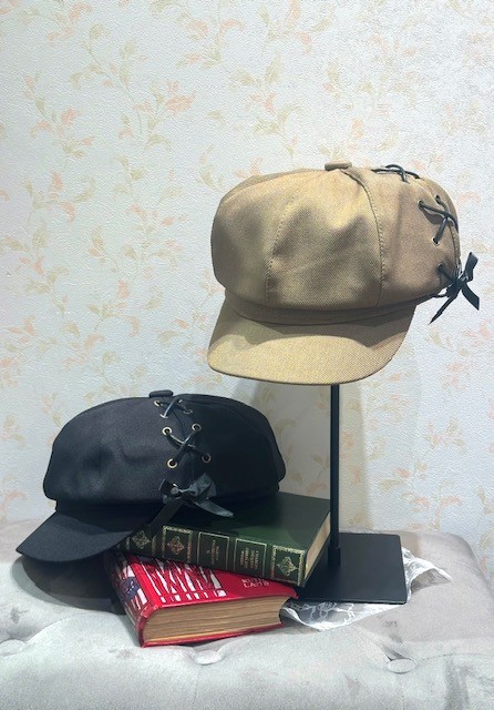 普段使いしやすいキャスケット帽