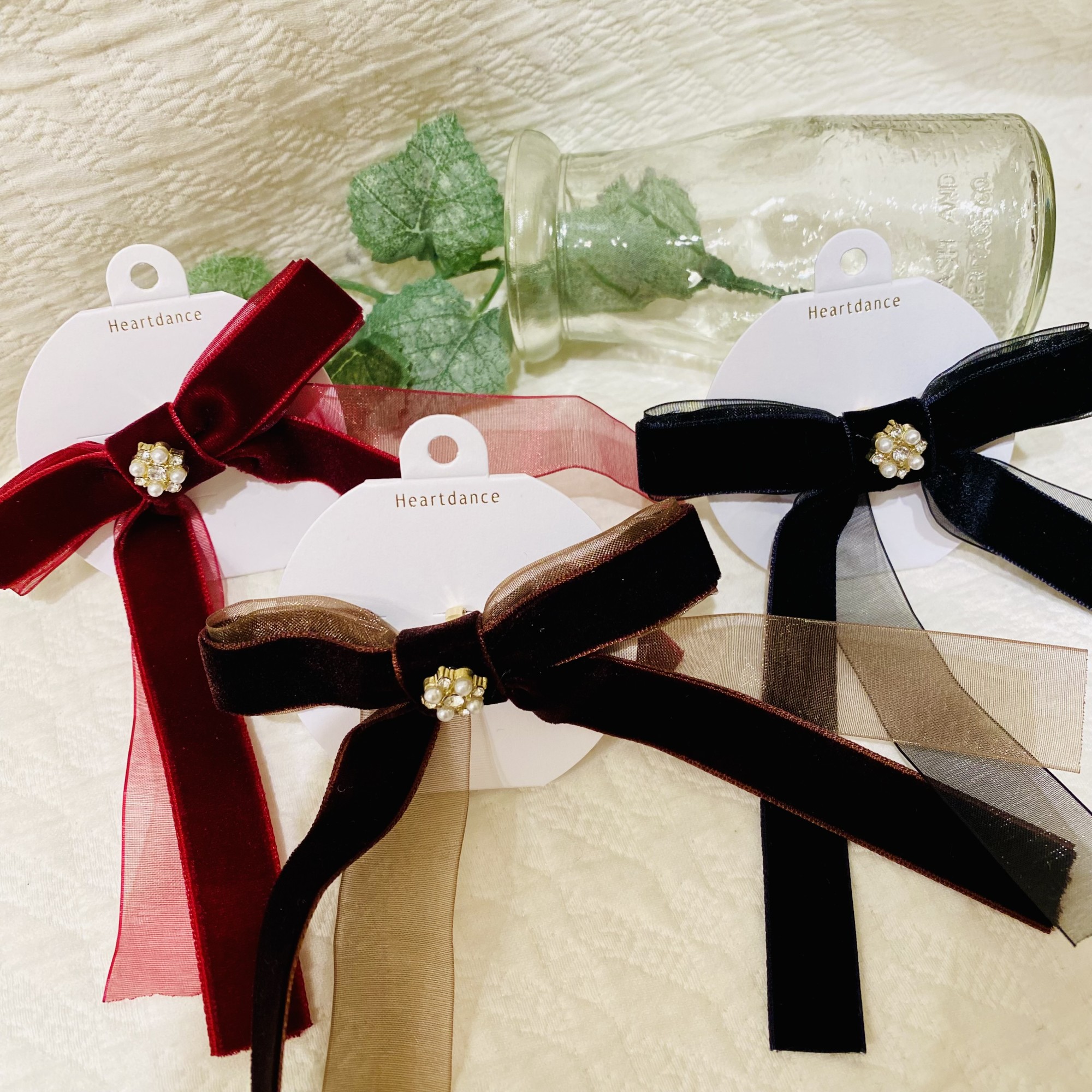 新作アイテム🌟ビジューリボンフックポニー✨