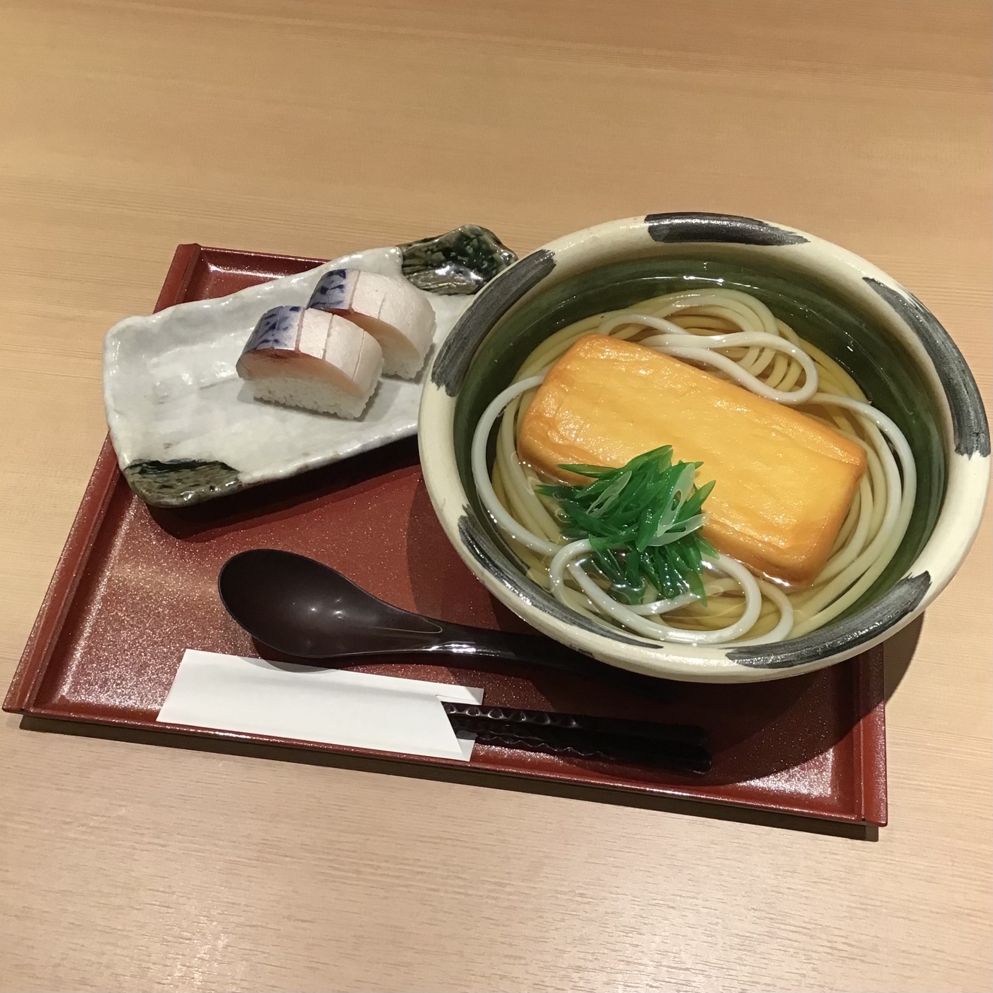 【📢数量限定】うどんと鯖寿司の定食