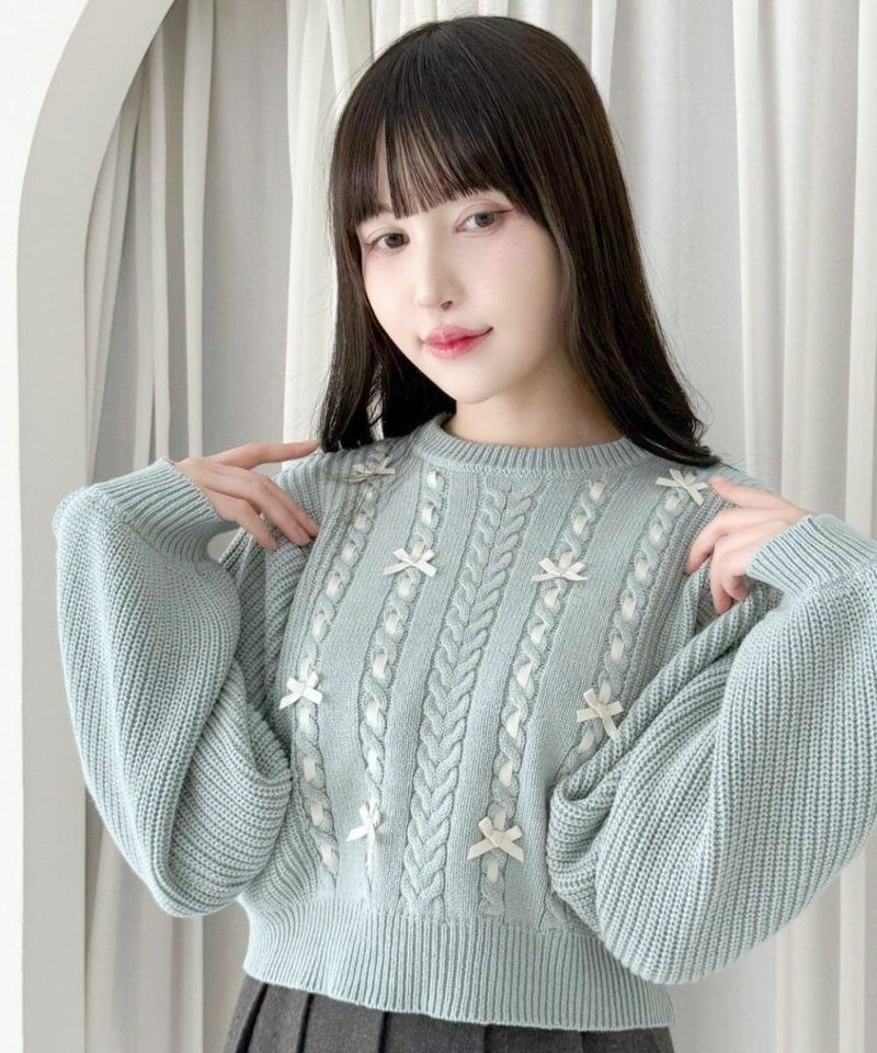 フロントのはしごプチリボンがとびきりキュートなニットプルオーバー♡