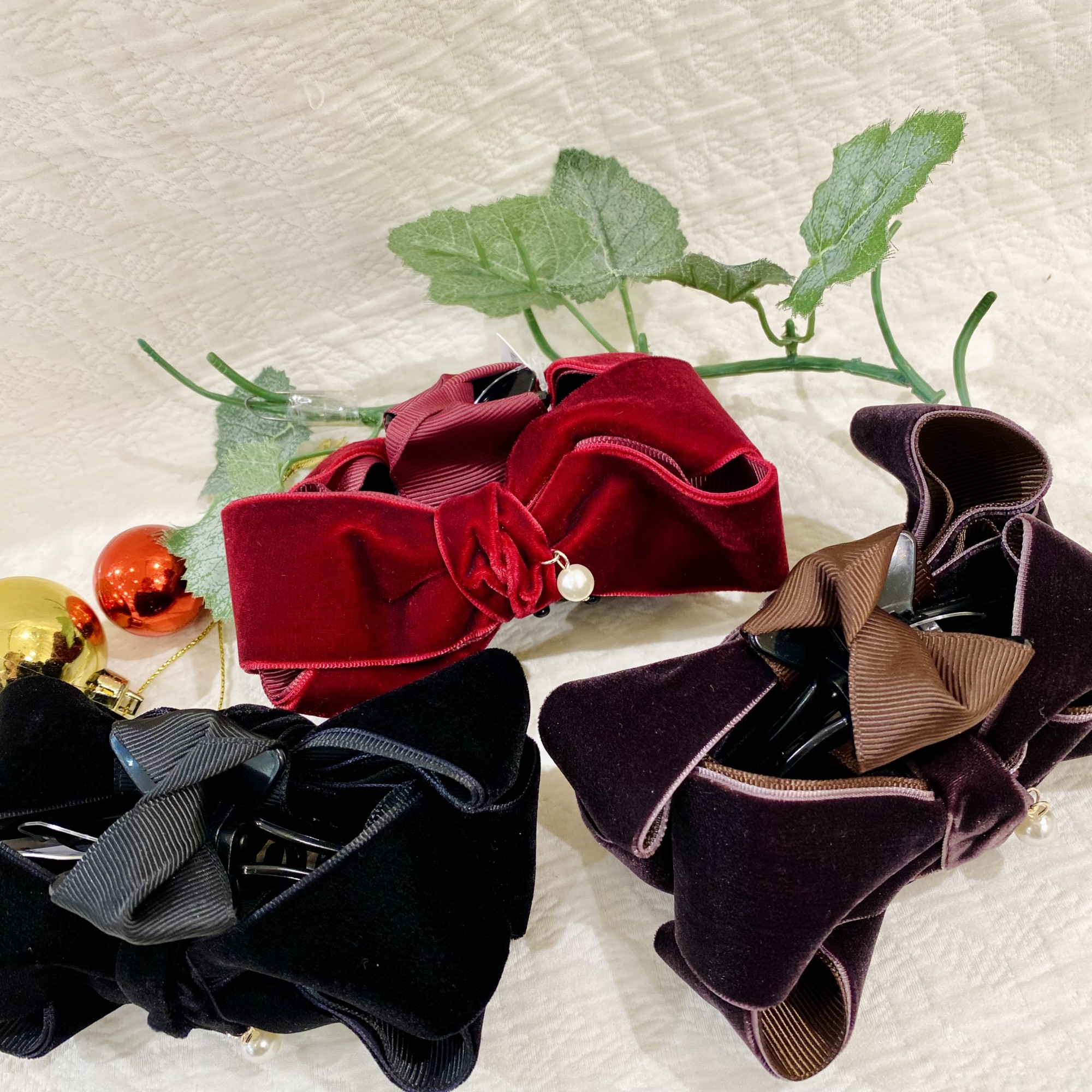 『新作アイテム』ベロアリボンバンスクリップ🎀