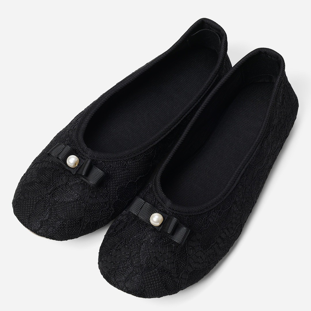 オケージョンシーンにおすすめ。履き姿の美しさにこだわった携帯スリッパ