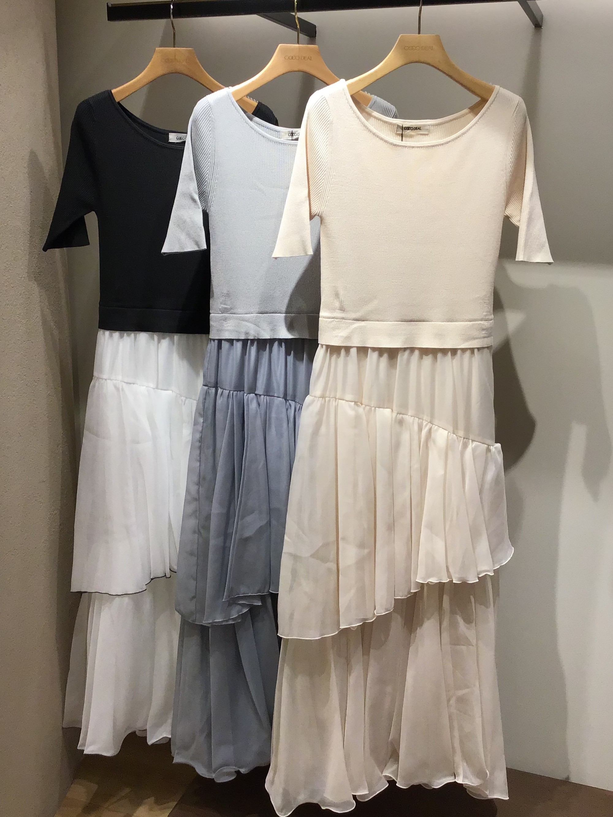 【新作入荷✨】ニット×オーガンジードッキングワンピース