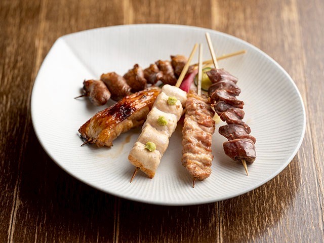焼き鳥盛り合わせ 　おまかせ5種 ¥2200