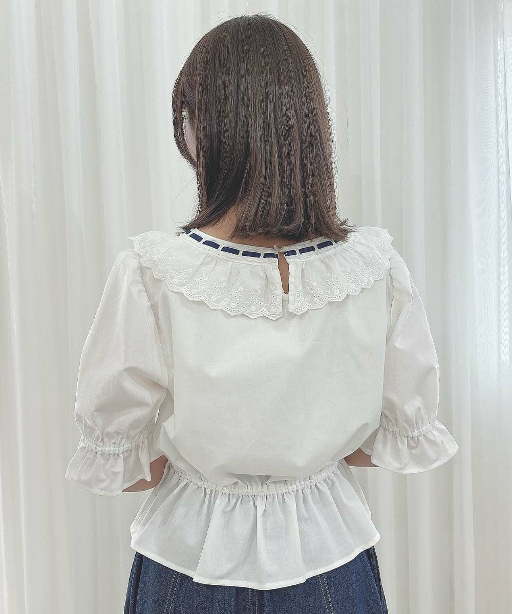 配色のはしごリボンがとびきりキュートで目を惹くブラウス♡