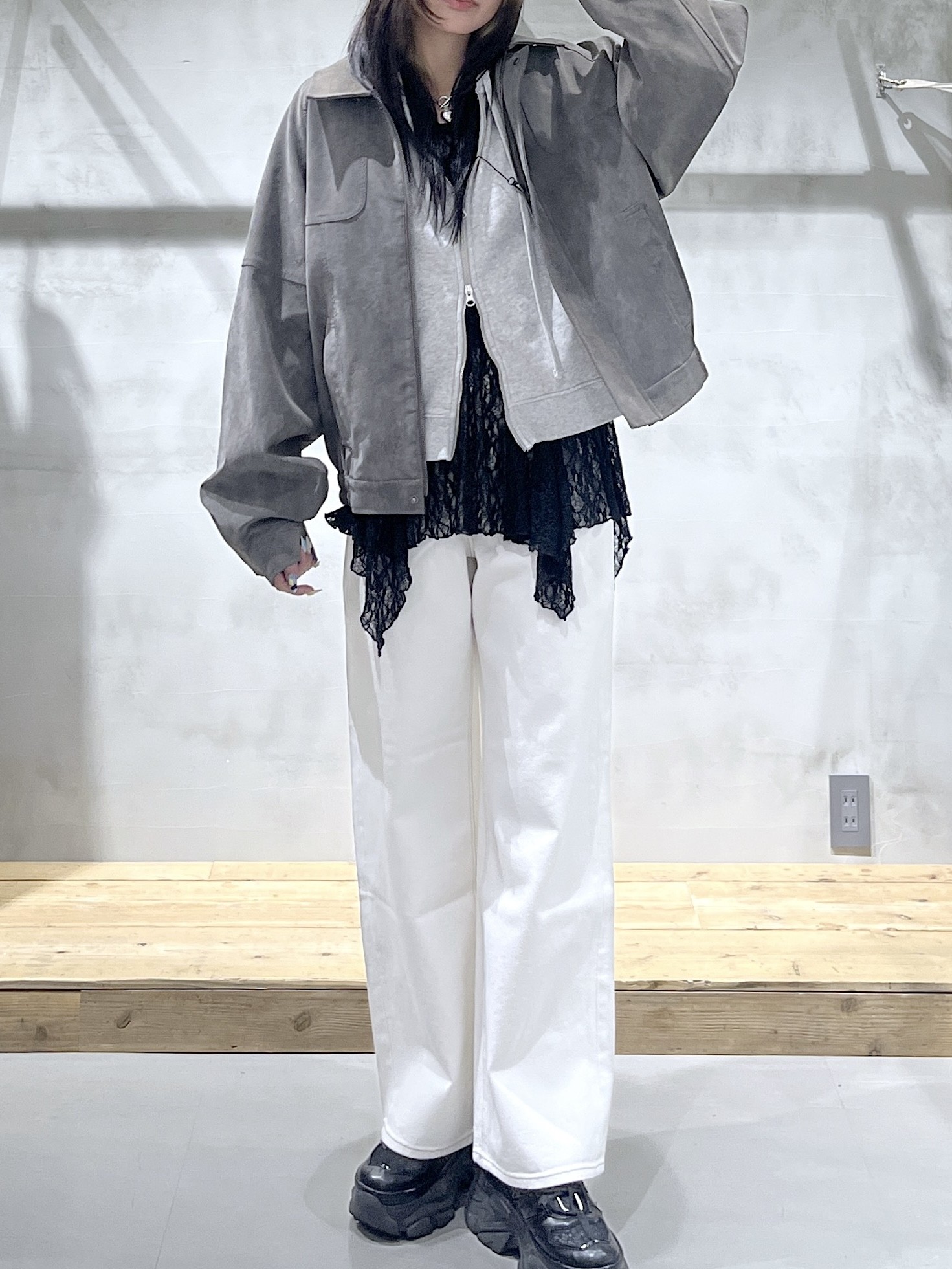 【新作】デニムパンツ入荷しております❗️