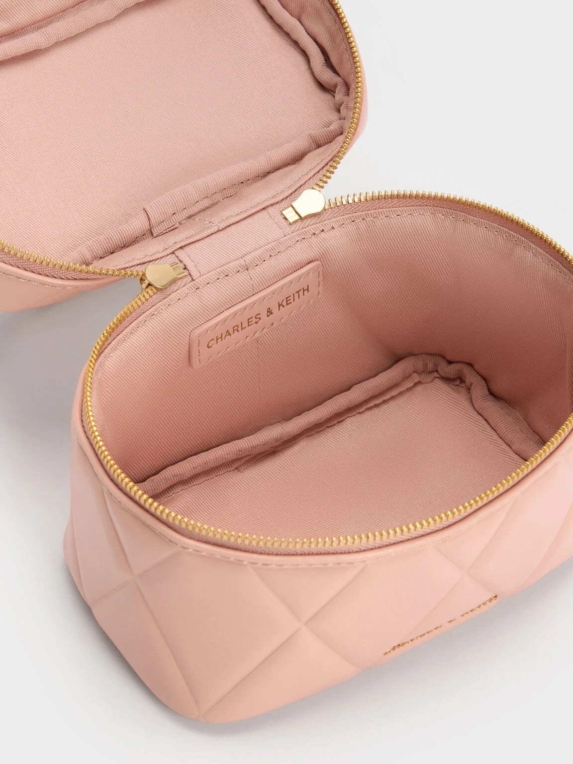 人気のバッグに新色が登場です！