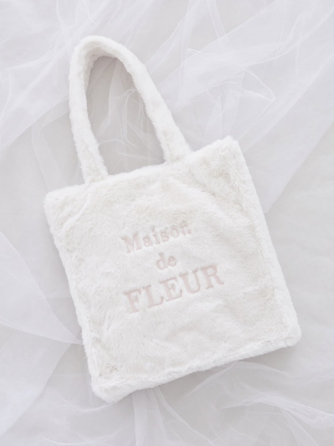 10/1〜【coming soon…】Maison de FLEURの人気スクエアトートが毎月新しいデザインで登場♪