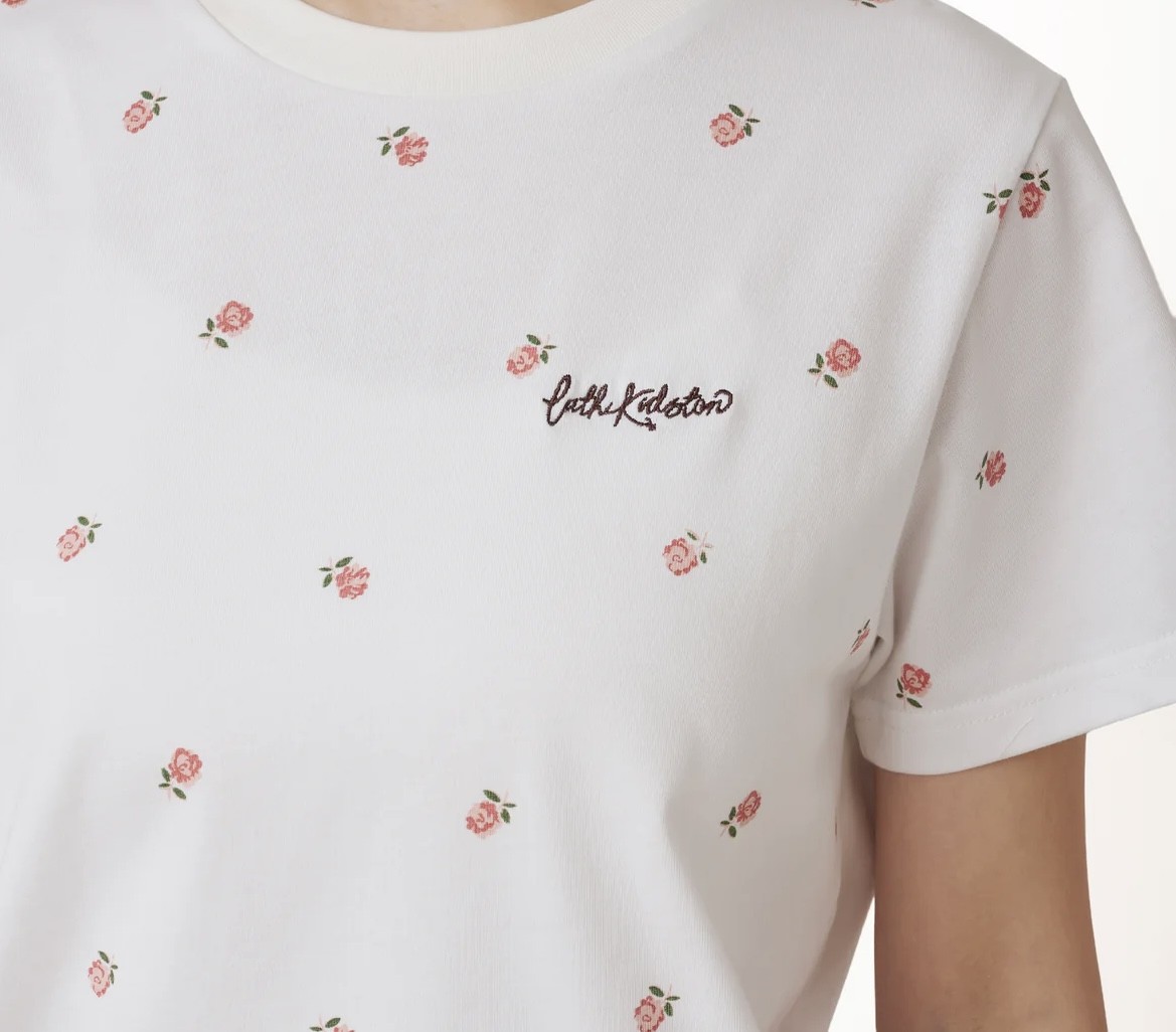 【初登場】総柄刺繍Ｔシャツ✨