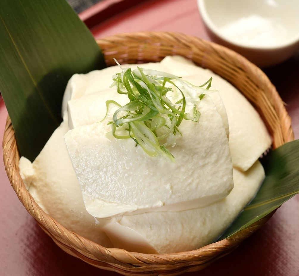 栄寿庵 手作り〝すくい豆腐〟