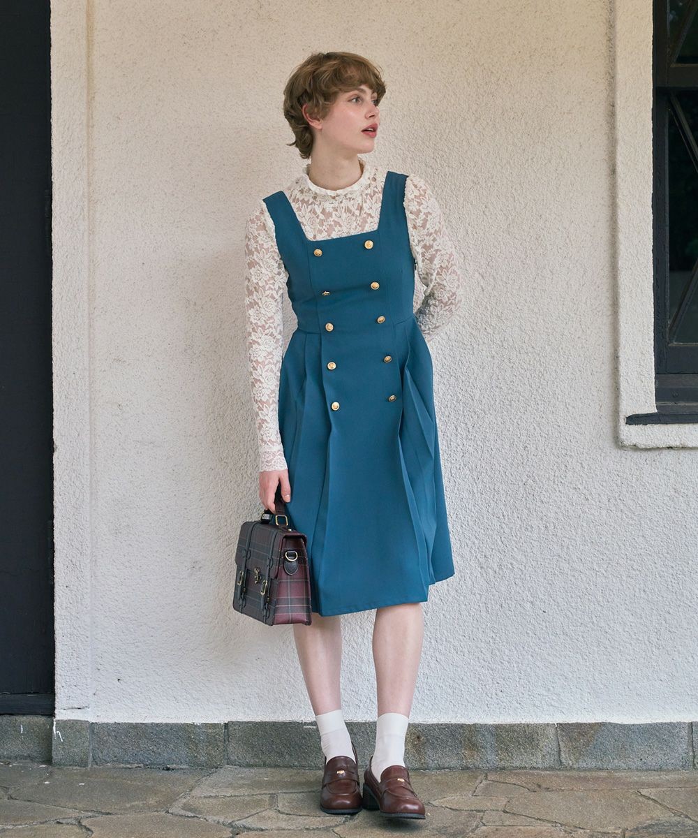 ゴールド釦使いがとびきりプレッピーなジャンスカ💐