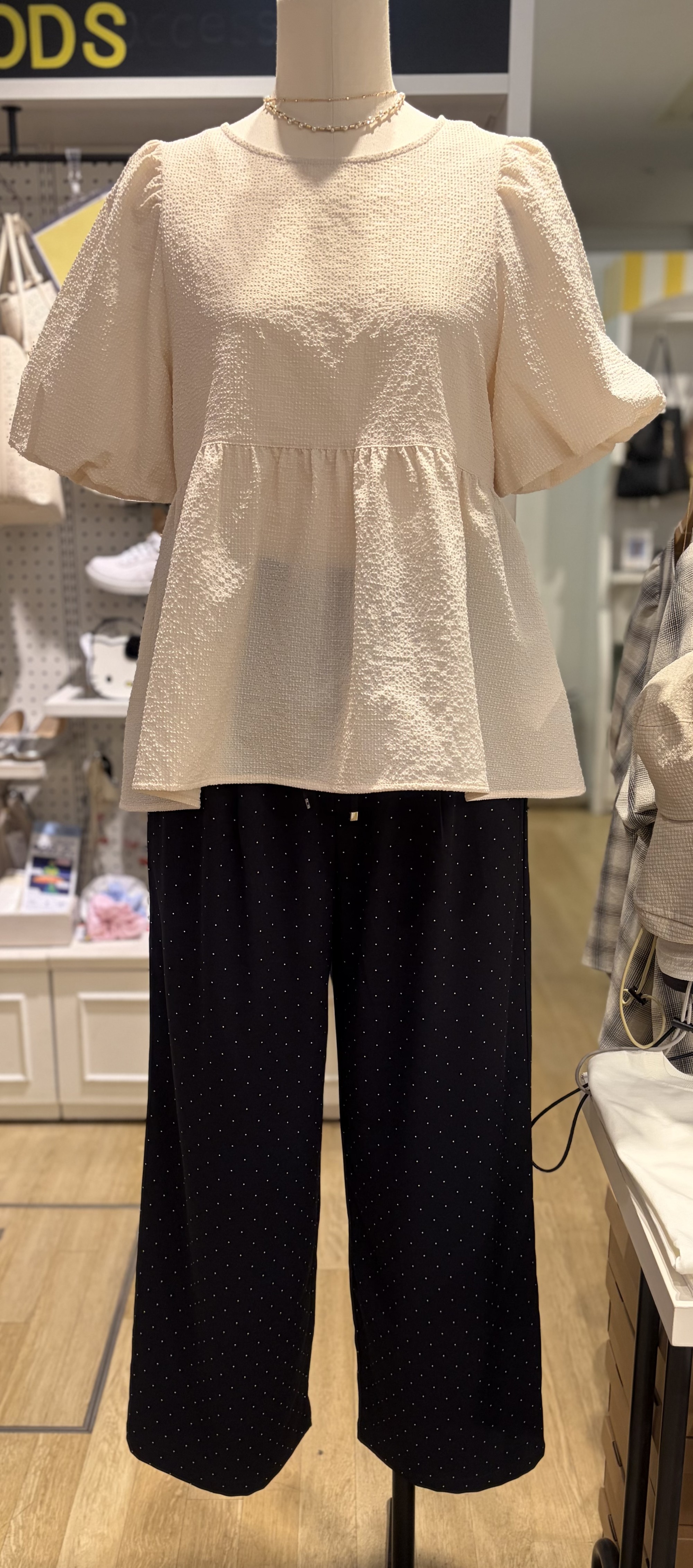 【しなやかな落ち感で美脚を叶える】イージーワイドパンツ