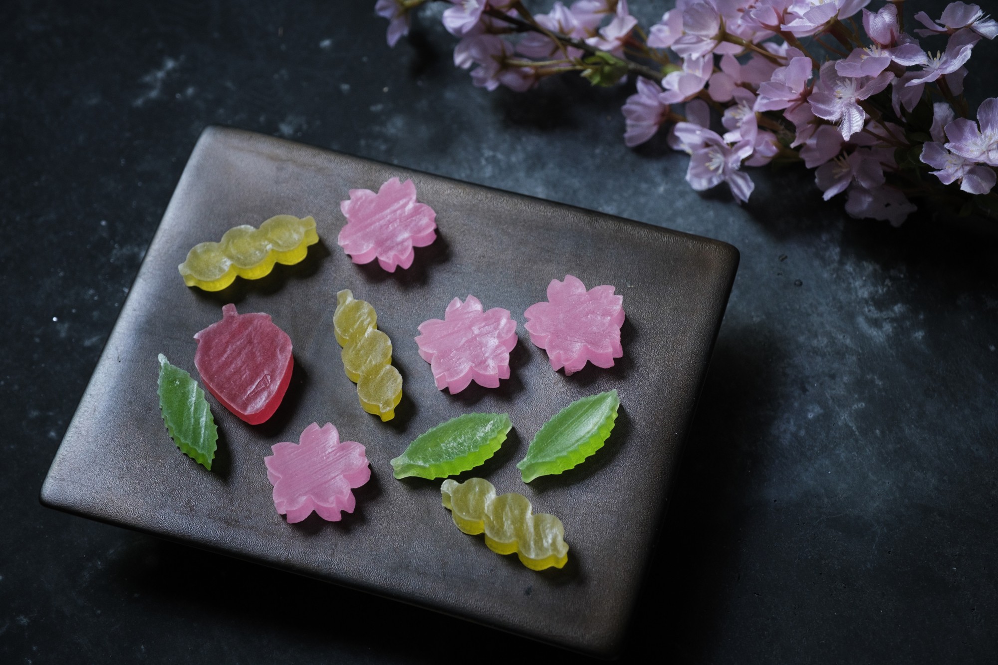 大人気の琥珀糖⭐︎桜やイチゴの春バージョン登場です♪