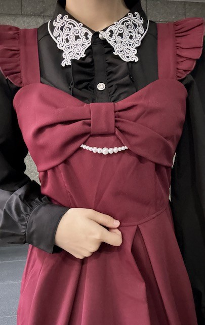 シックな雰囲気のスタイルアップコーデ