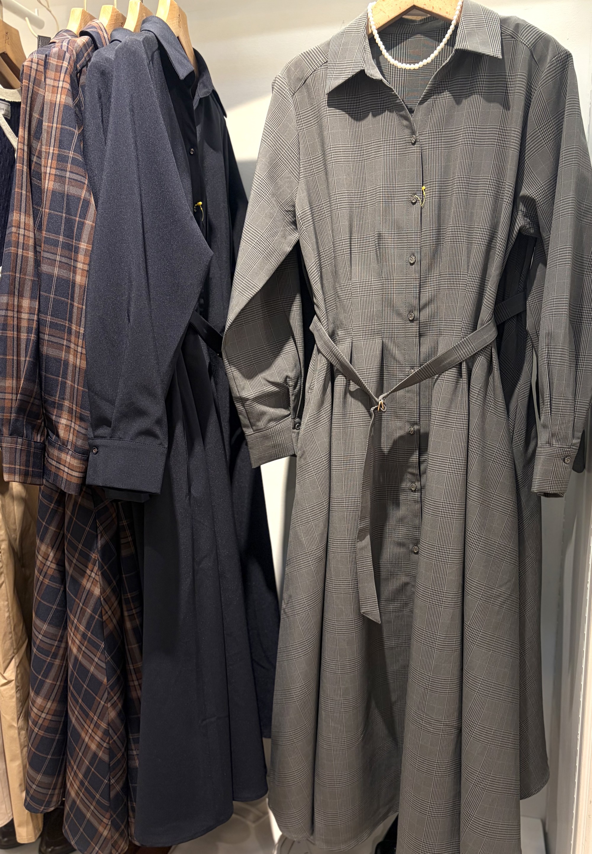【1枚で決まるメリハリシルエット】上品シャツワンピース