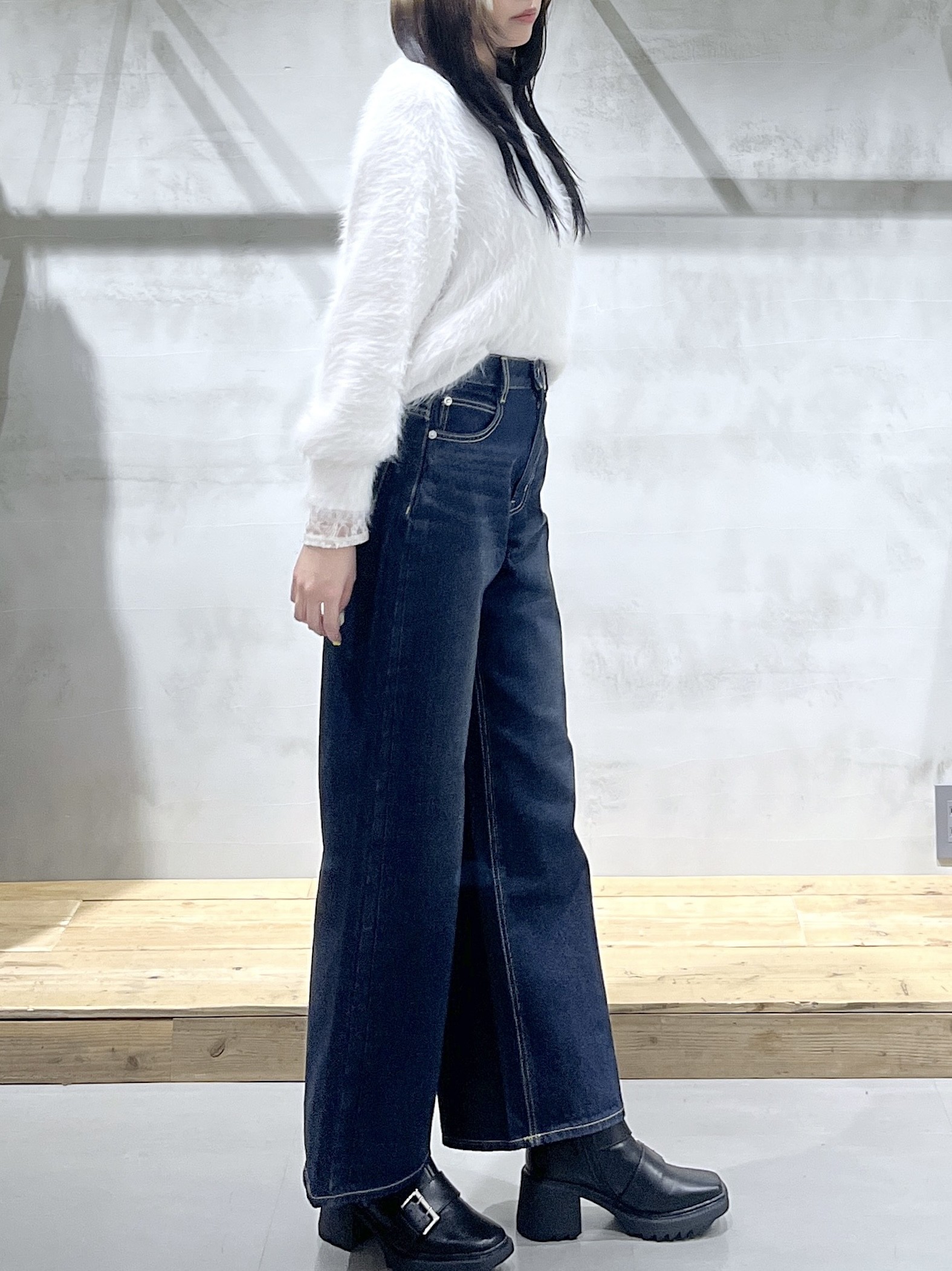 【新作】デニムパンツ入荷しております❗️