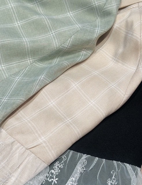 春の暖かさにピッタリなケープ