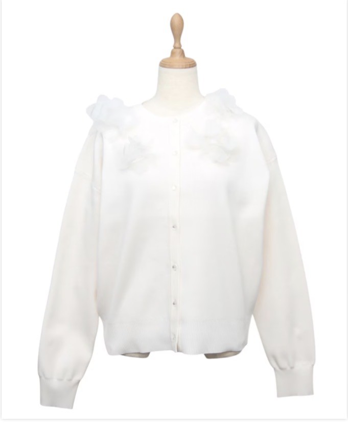 ロマンティックなフラワーモチーフカーディガン🌸