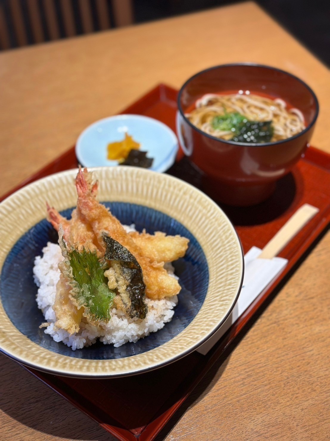 🍤 海老天3本!ボリューム満点の天ぷら丼 🍤