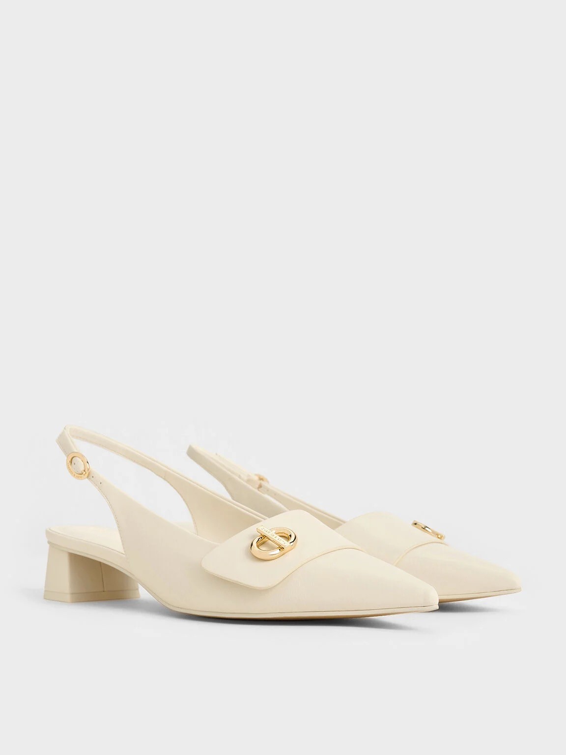 人気のパンプスが再入荷！