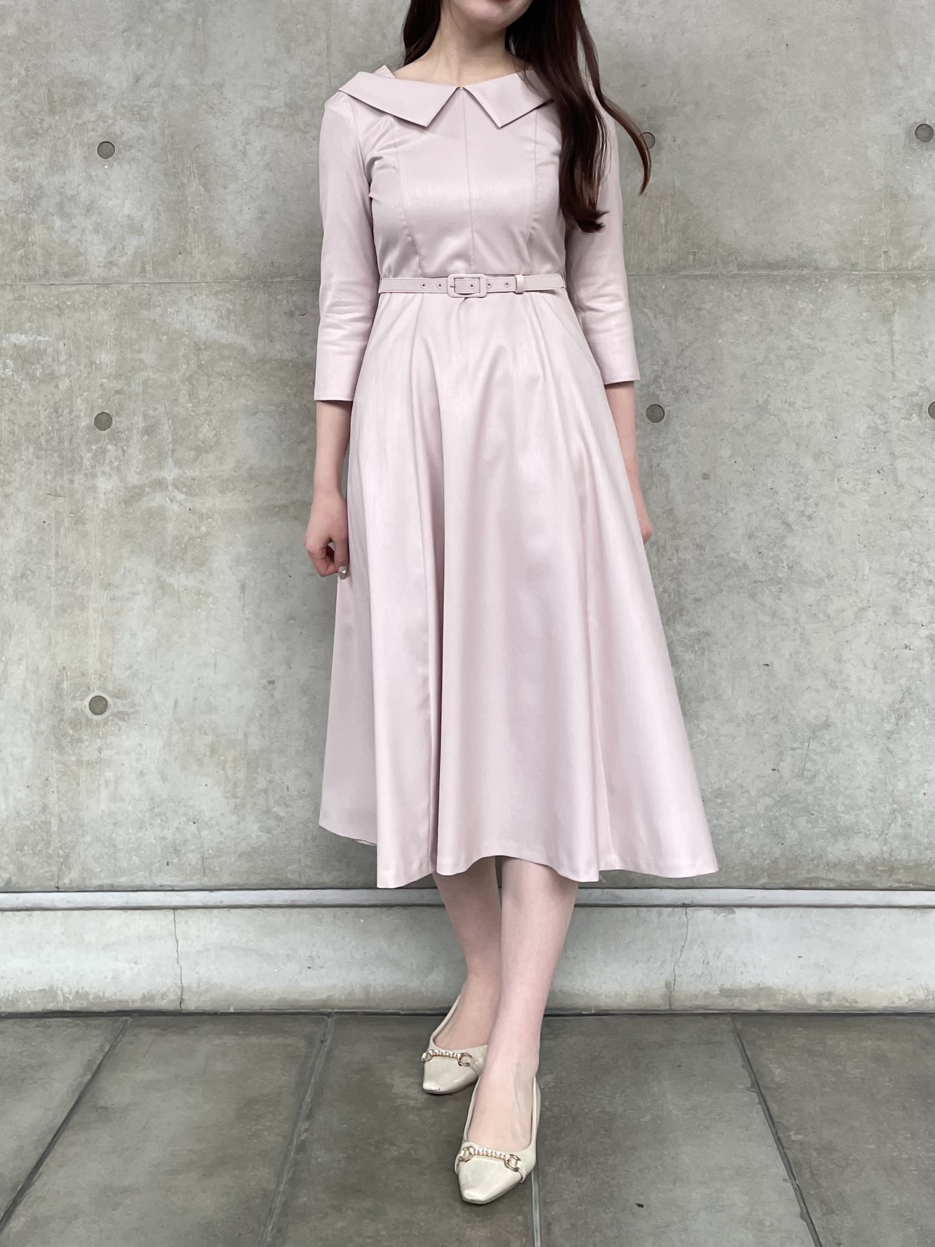 衿つきフィット&フレアーワンピース