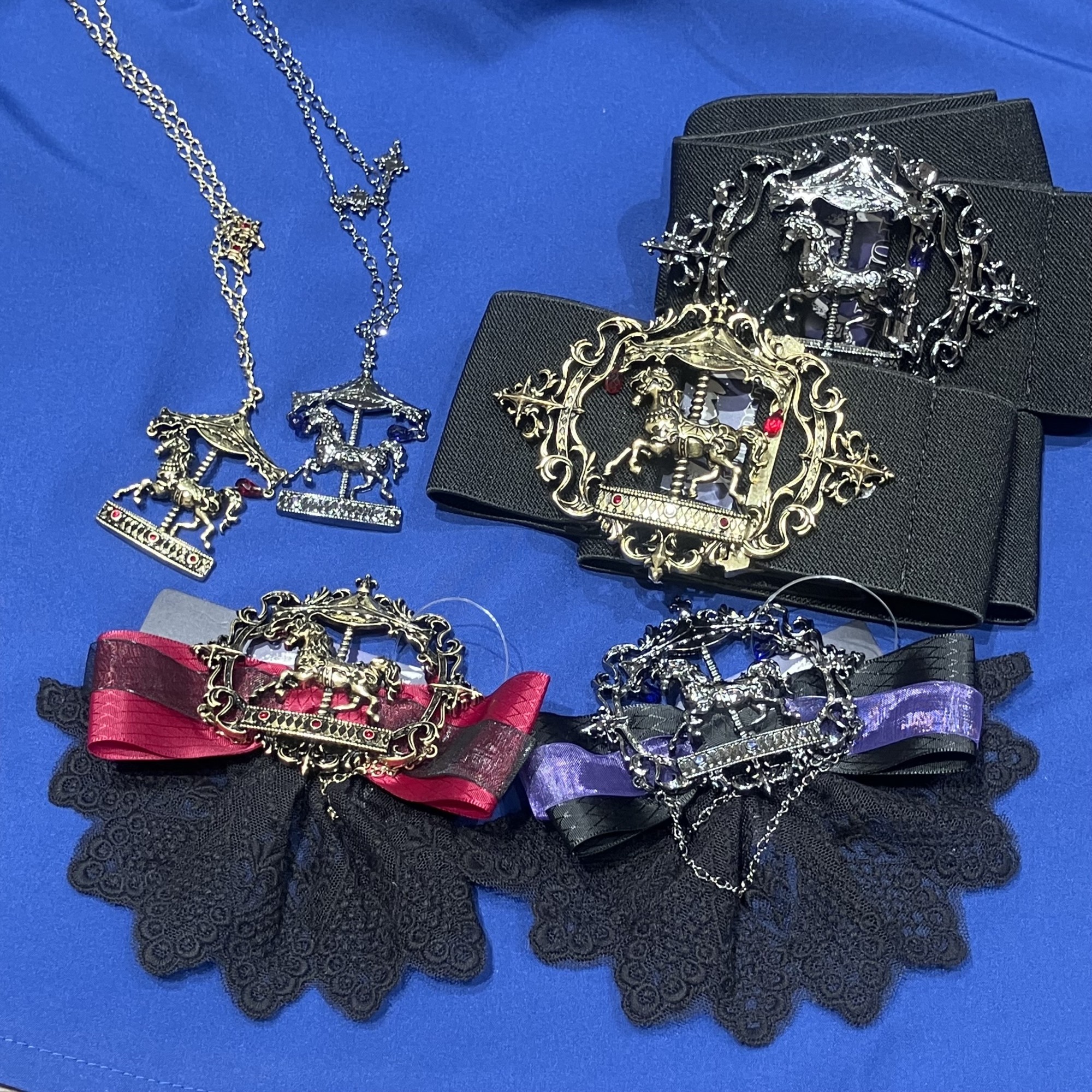 昼と夜を分ける神秘的な時間をイメージしたカルーセルシリーズ